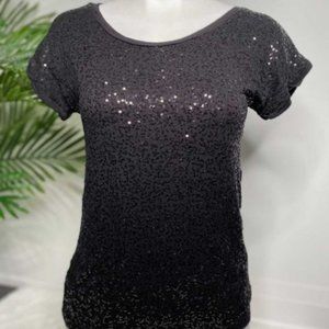 Black sequin tee-shirt